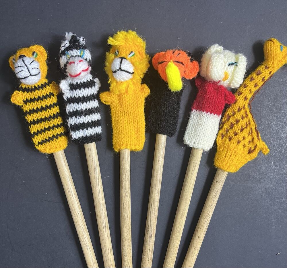 Safari Animal Finger Puppet Set 6 Lion Tiger Zebra Giraffe Monkey Elephant New